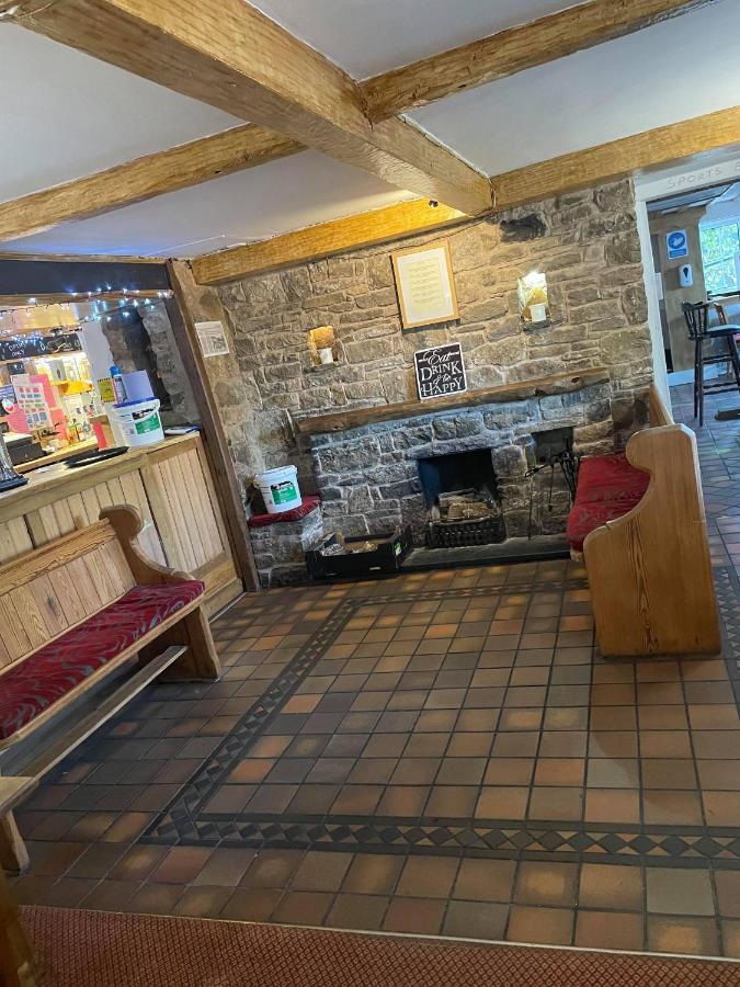 The Glan Yr Afon Inn Holywell  Exterior foto