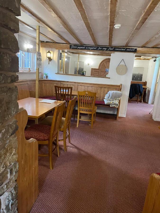 The Glan Yr Afon Inn Holywell  Exterior foto