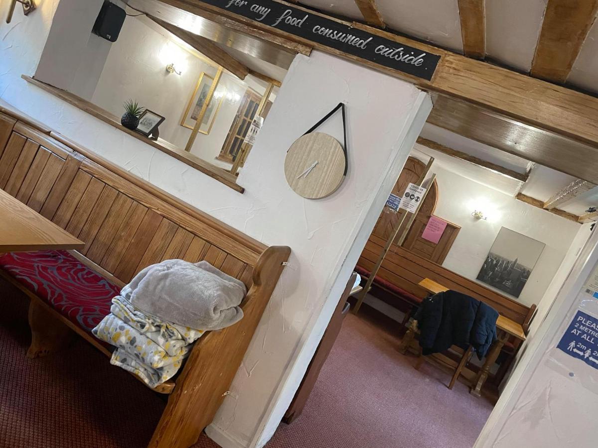 The Glan Yr Afon Inn Holywell  Exterior foto
